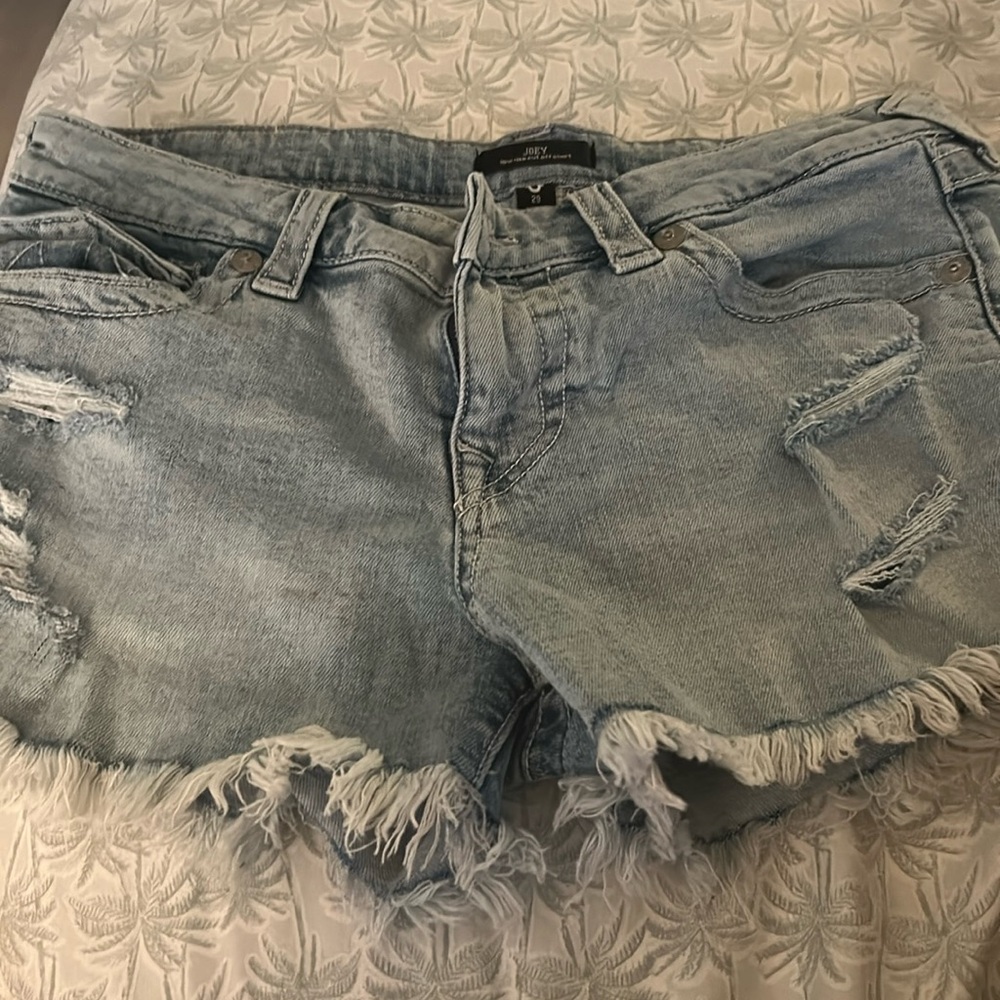 True religion Joey low cut Distressed Denim Shorts 29
